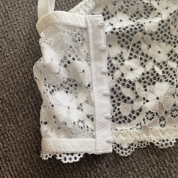 BN, no tags Lacey White Lingerie Set - Picture 7 of 12
